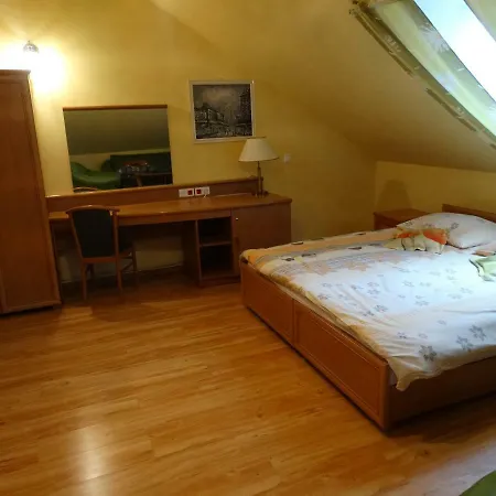 Dworek Privatunterkunft